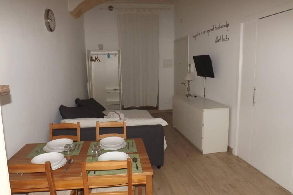 Ferienwohnung Casa Morola Monolocale Trani Exterior foto