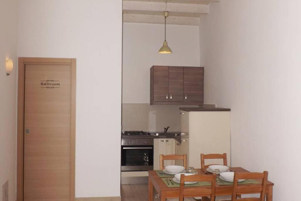 Ferienwohnung Casa Morola Monolocale Trani Exterior foto